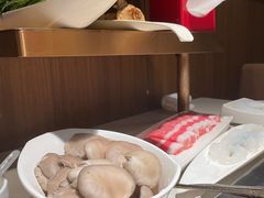 -海底捞火锅鲜切牛肉主题店(长寿路店)