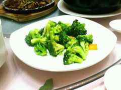 西兰花-百年食府(亦庄店)
