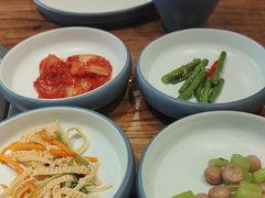 -明洞阿姨·韩式酱蟹烤肉·创意料理(三元桥店)