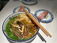 -镇南锅盖面馆(解放路店)