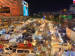 -周日夜市