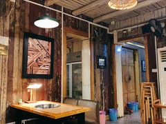 大堂-黔味东南酸汤牛肉火锅(太平路一店)