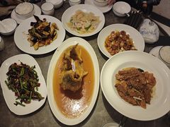 -闫府私房菜·老字号(恒隆店)