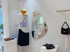 -nana showroom娜娜家服装店