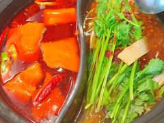 -牛小嫩串串火锅(老国贸总店)