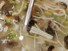 -新丁香海鲜主题餐厅(现代花园店)