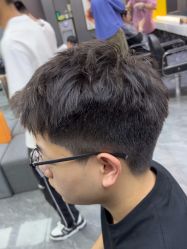 -米可造型烫发染发
