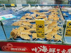 -三亚火车头万人海鲜广场