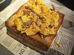 -卡普里披萨·牛扒·下午茶