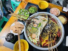 -八一路好吃街(雨田商务大厦店)