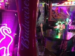 -UP嘻哈酒吧(粉巢店)