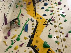 -问山MountQuest攀岩馆