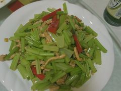 -溢心园香河肉饼总店