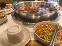 -肖肖酸萝卜鱼火锅(总店)