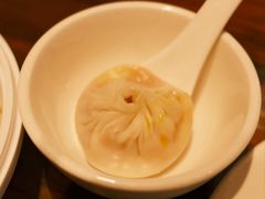 -馋三尺蟹粉小笼(人民广场店)