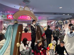 -奈尔宝家庭中心·亲子餐厅(北京东坝万达店)