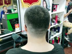 -乾健·烫染·接发SALON