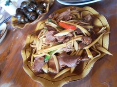 茭笋炒牛肉-老根农家饭店