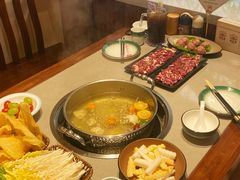 -四点金粥底火锅(沂州里店)