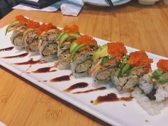 招牌牛油果绿龙卷-牛油果大师寿司(瑞景店)