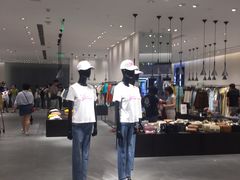 -URBAN REVIVO(七宝领展广场店)