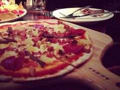 pizza+菠萝-Shanghai Brew House上海啤酒工坊(老外街店)
