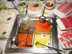 -海底捞火锅鲜切牛肉主题店(长寿路店)