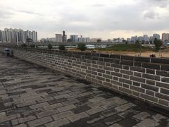 -城墙带状公园-大同古城墙广场停车场