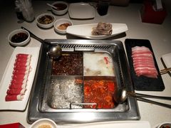 -海底捞火锅鲜切牛肉主题店(长寿路店)