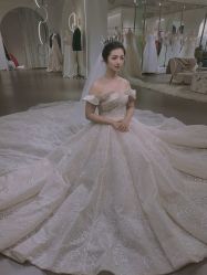 -艾米丽婚纱礼服