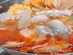 麻辣酸菜海鲜锅-张妈台式锅烧(深大店)