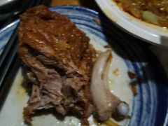 特色大铁锅烀腔骨-95号酱骨·一块豆腐(展春园西路店)