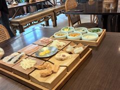 -银米·云南传统过桥米线(双廊黑金冠店)