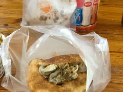 油饼包烧麦-家阳赵师傅油饼包烧麦(粮道街店)