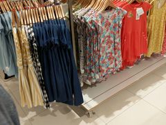 -优衣库(威海威高购物中心店)