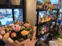 -万卉源鲜花店(百尚生活广场店)