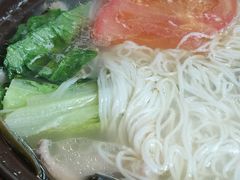 三鲜沾水细米线-贵州沾水米线(学田湾店)