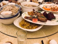 -山明水秀大饭店