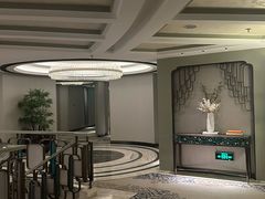 -浅深(世茂滨江精品店)