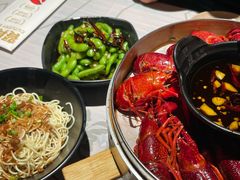 -巴厘龙虾·榜首油焖大虾(音乐学院·沿江酒馆店)