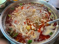 -黄利砖万峰林布依特色酸笋牛肉馆