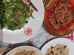 -肥肥虾庄·金牌油焖大虾(汉口城市广场店)