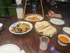-蓝田九大碗民俗食府(蓝田店)