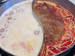 -尚尚仙·酸汤猪手·猪肚鸡火锅(华联万柳购物中心店)