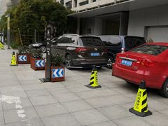 -上海喜玛拉雅酒店-停车场