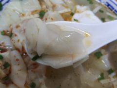 -胖子馄饨坊(天目大厦东南)