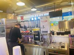 -沪上阿姨·精选茶饮(合生广场店)