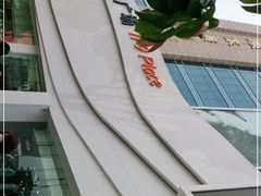 -广州壹马服装广场