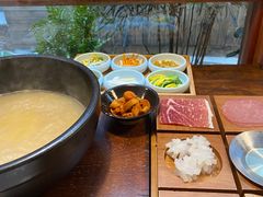 -银米·云南传统过桥米线(双廊黑金冠店)
