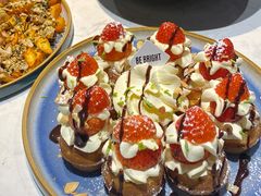 草莓忌廉华夫饼-BE BRIGHT KITCHEN(正佳广场店)